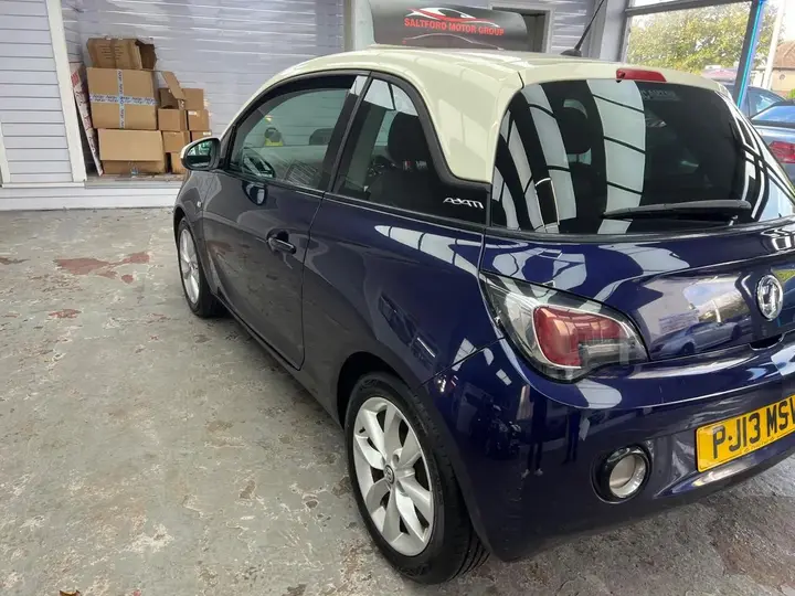 Vauxhall Adam 2013 photo 4