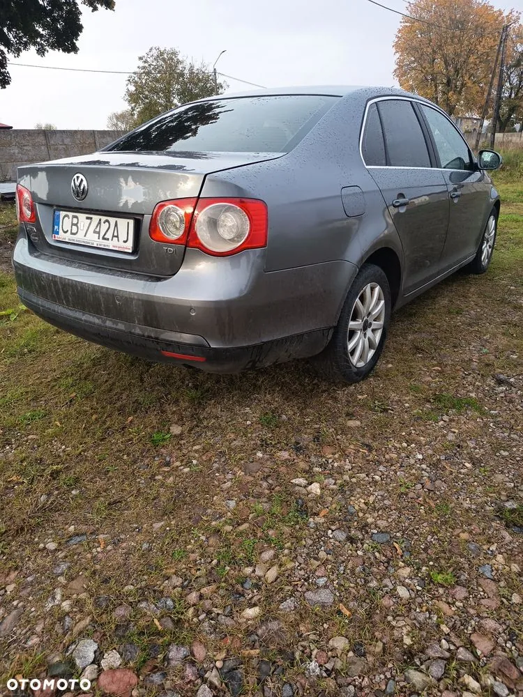 Volkswagen Jetta 2008 photo 3