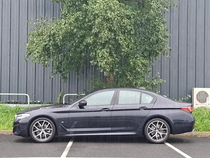 BMW 5 Series 2022 photo 4
