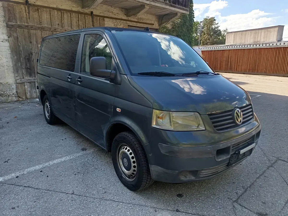 Volkswagen T5 2007 photo 2