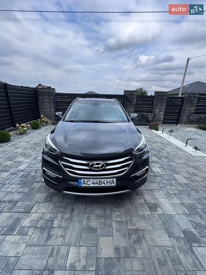 Hyundai Santa Fe 2017 photo 2