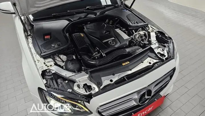 Mercedes-Benz E-Class 2018 photo 4