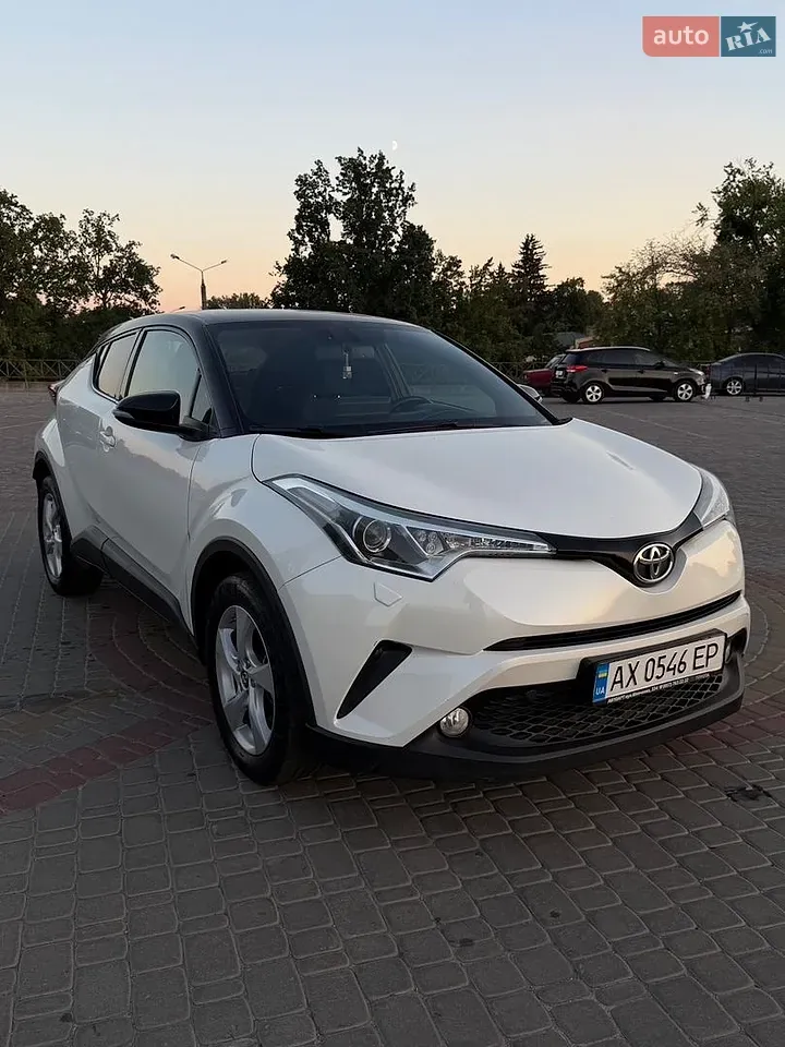 Toyota C-Hr 2017 photo 5