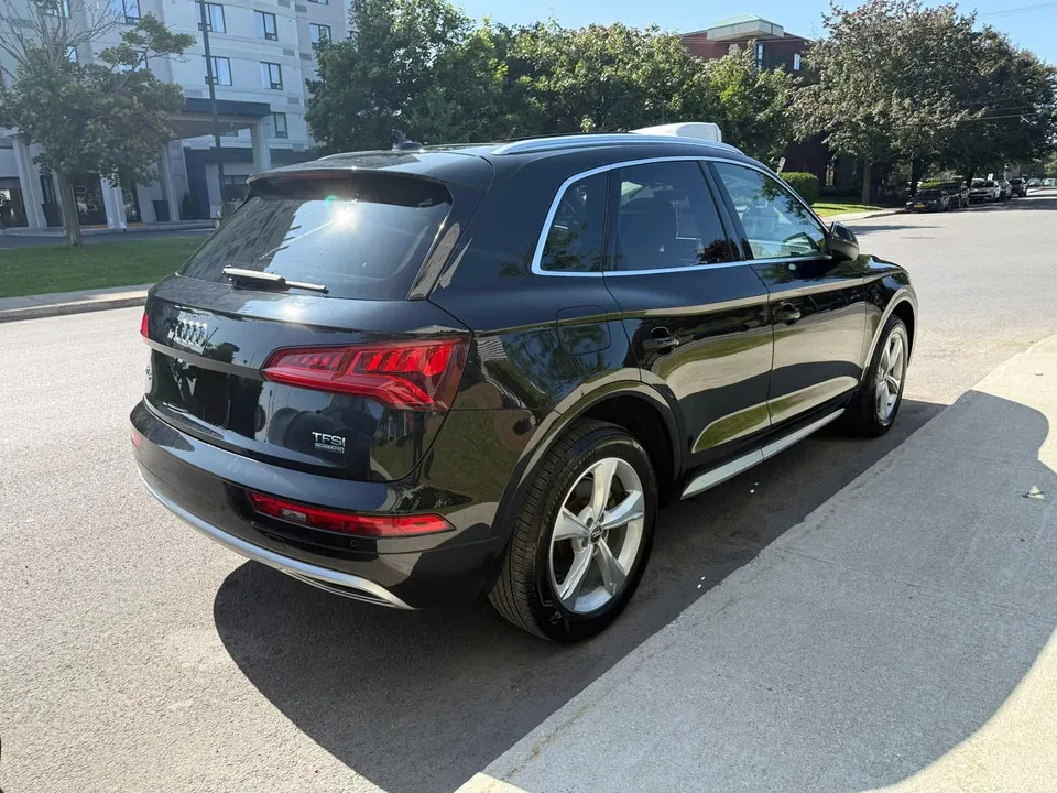 Audi Q5 2018 photo 2