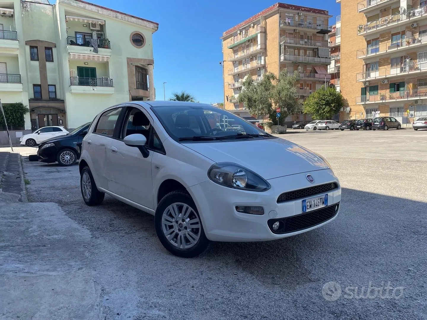 Fiat Punto 2015 photo 4