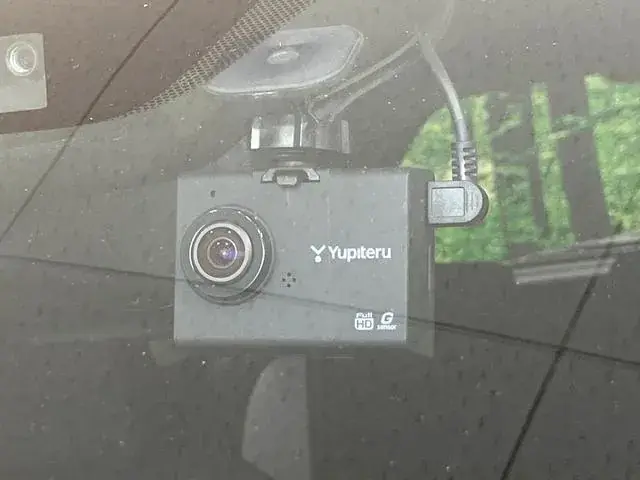 Nissan Note 2018 photo 4