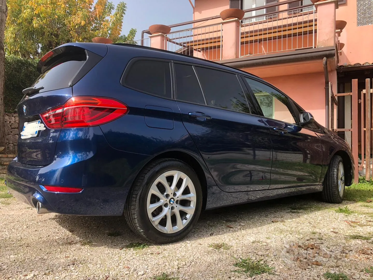 BMW 3 Series 2019 photo 3