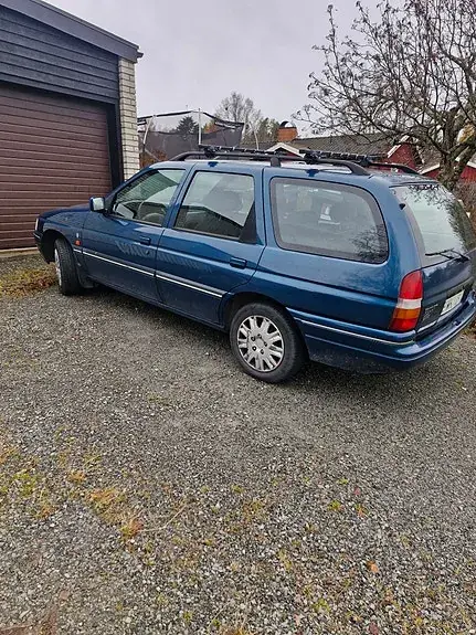 Ford Escort 1995 photo 2