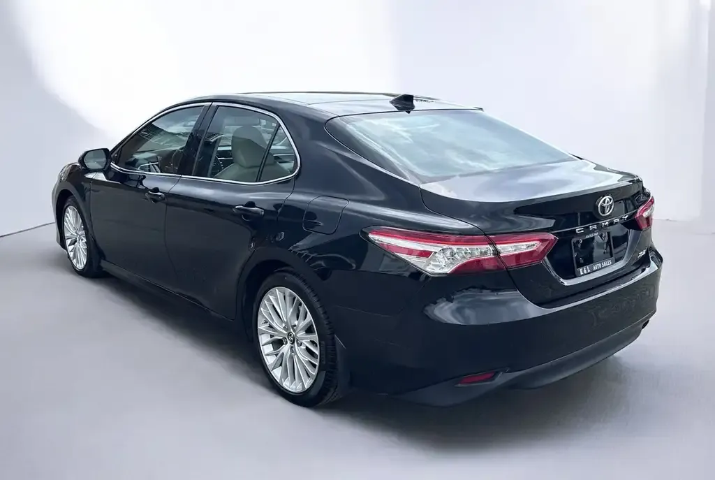 Toyota Camry 2018 photo 4