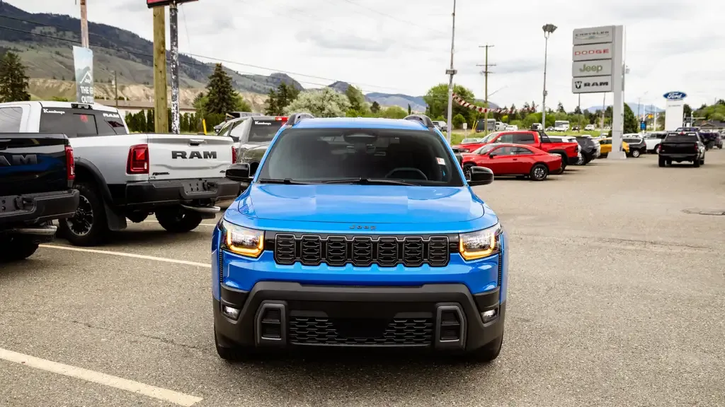 Jeep Cherokee 2026 photo 4