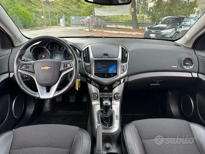 Chevrolet Cruze 2013 photo 3