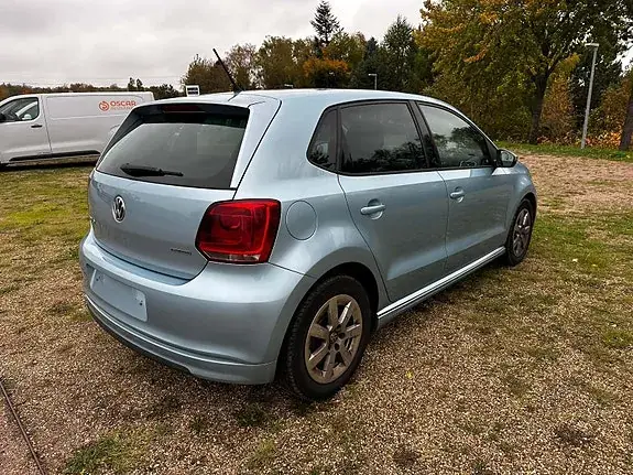 Volkswagen Polo 2011 photo 5
