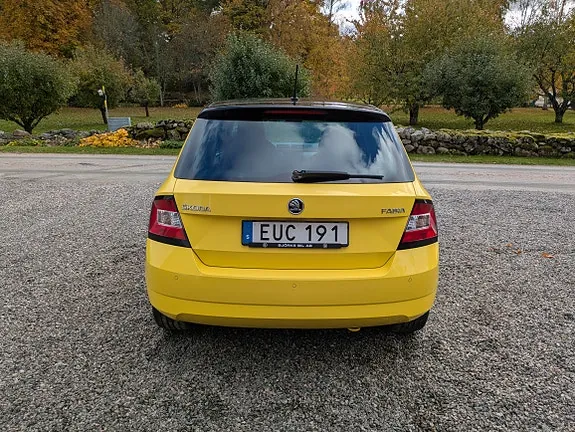 Skoda Fabia 2015 photo 4