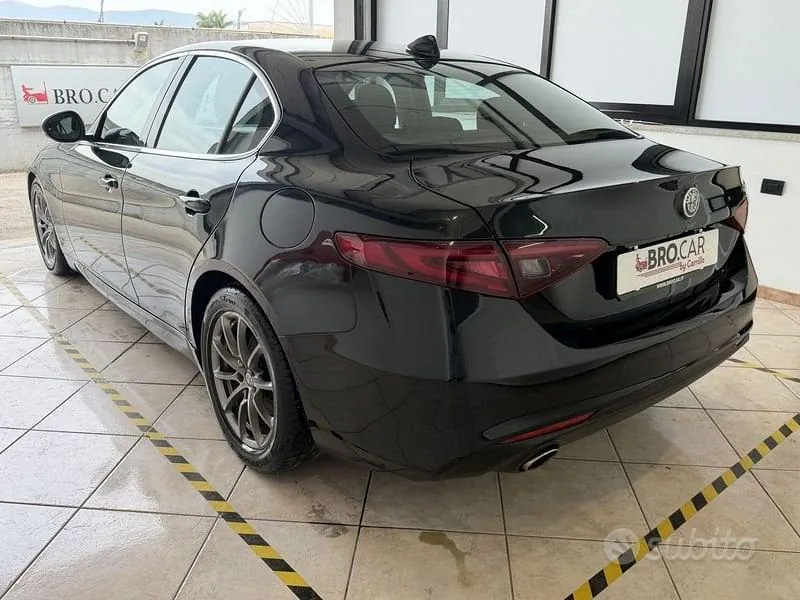 Alfa Romeo Giulia 2016 photo 3