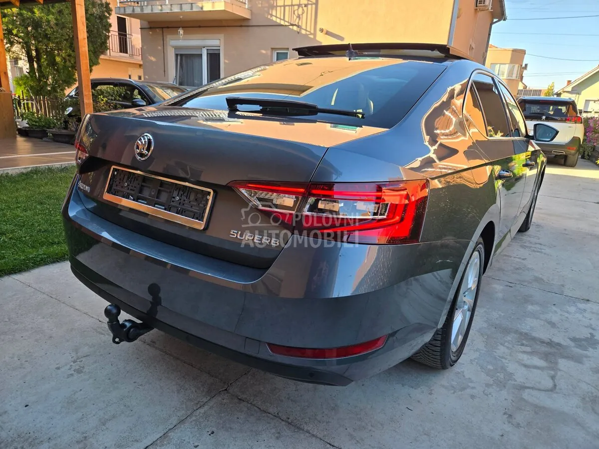 Skoda Superb 2017 photo 4