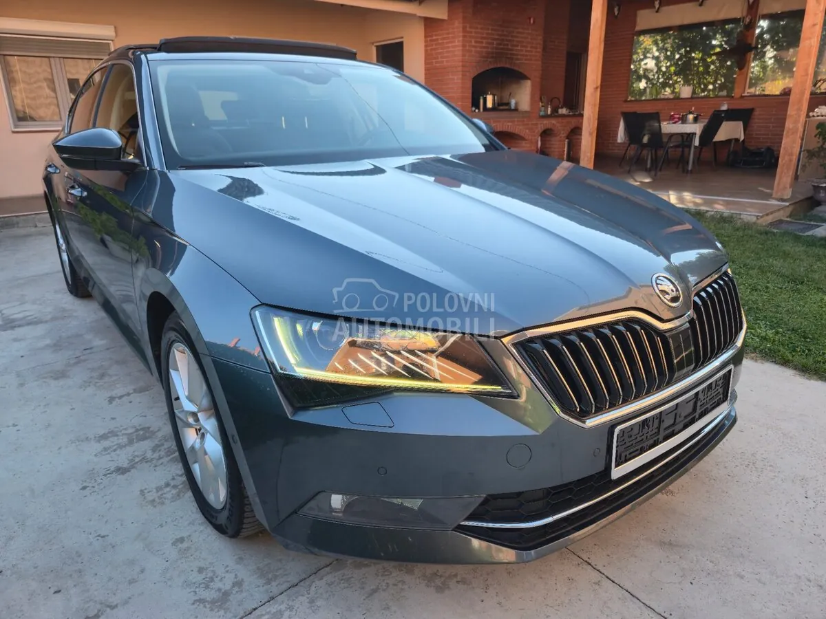 Skoda Superb 2017 photo 5