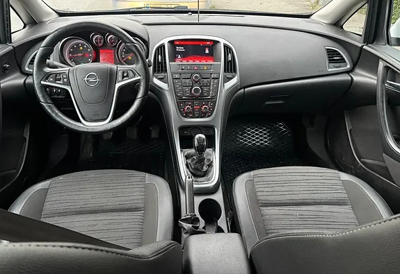 Opel Astra 2015 photo 5