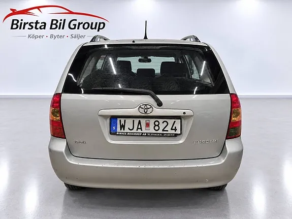 Toyota Corolla 2004 photo 4