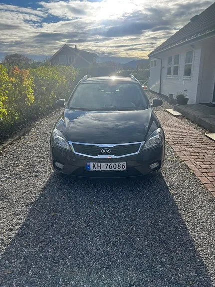Kia Ceed 2011 photo 3