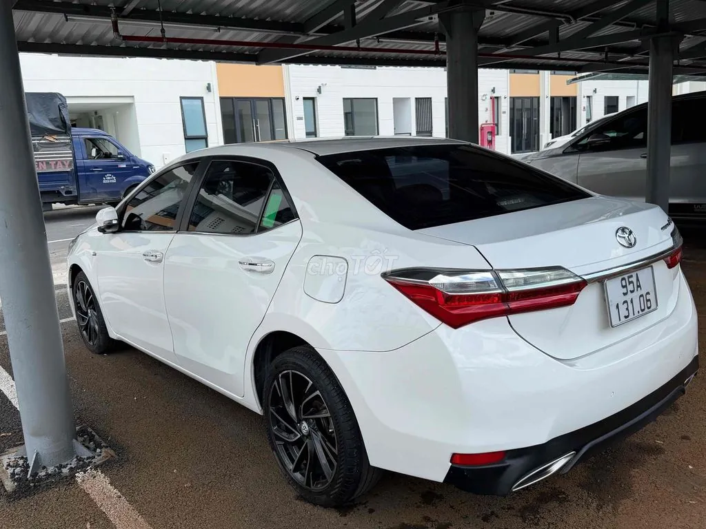 Toyota Altis 2018 photo 4