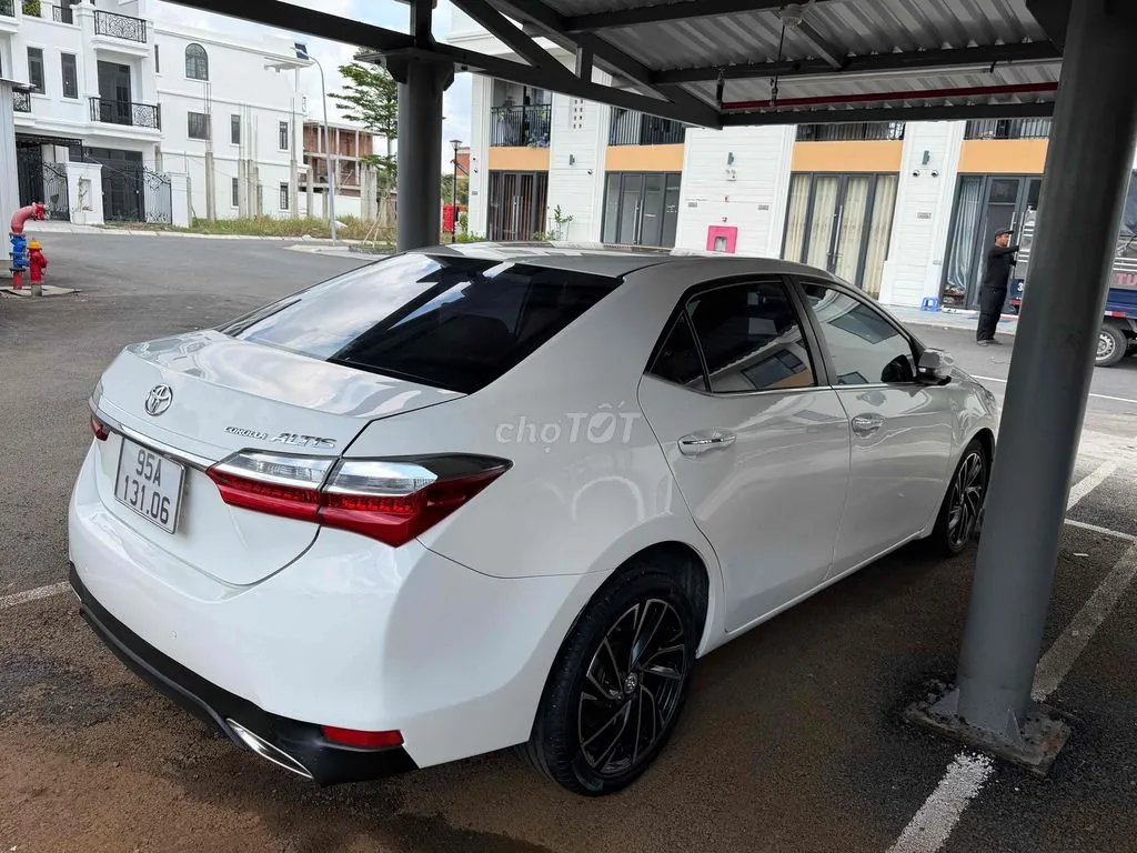 Toyota Altis 2018 photo 5