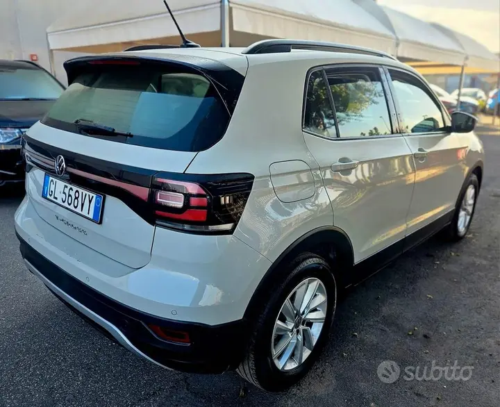 Volkswagen T-Cross 2023 photo 3