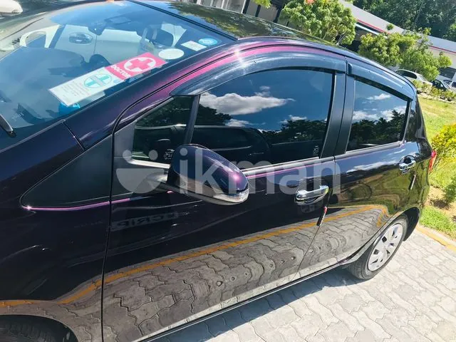 Toyota Vitz 2018 photo 2