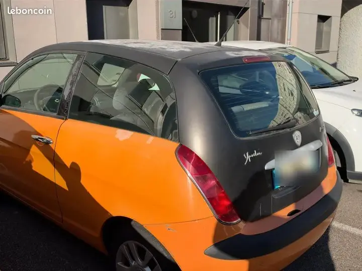Lancia Ypsilon