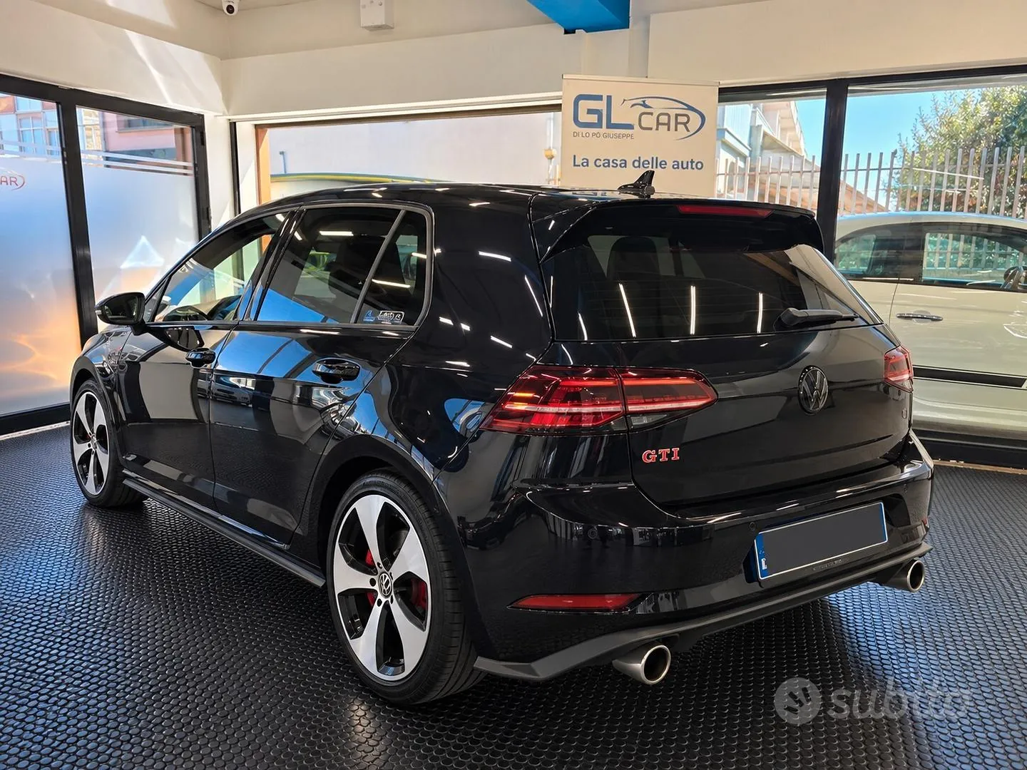 Volkswagen Golf Gti 2019 photo 2