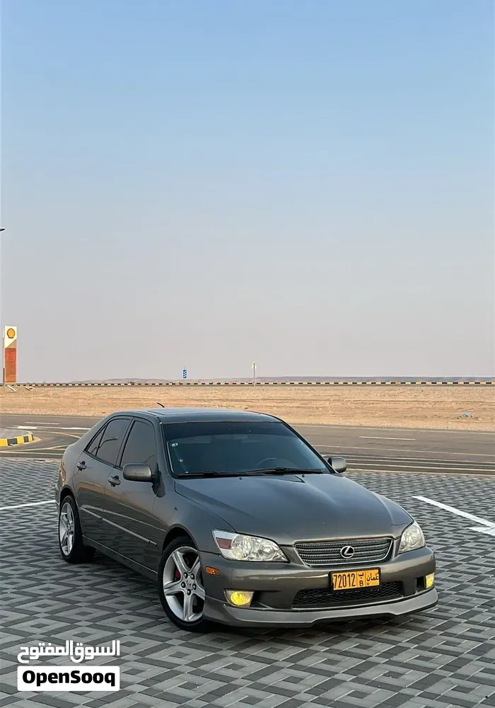 Lexus Is 300 2002 photo 3