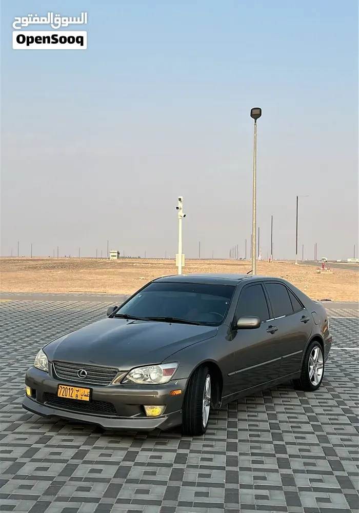 Lexus Is 300 2002 photo 2