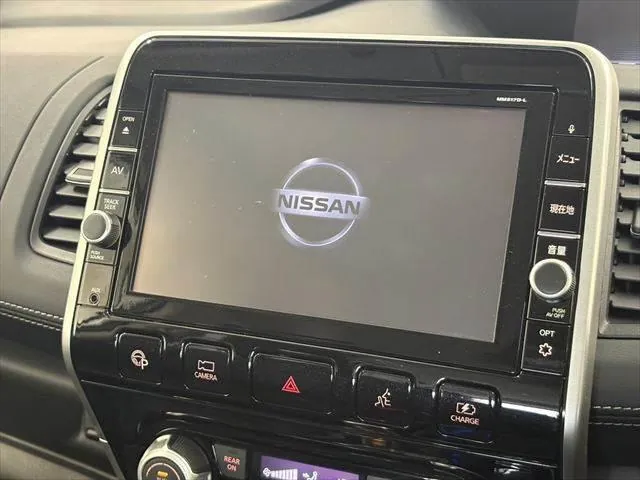 Nissan Serena 2018 photo 4