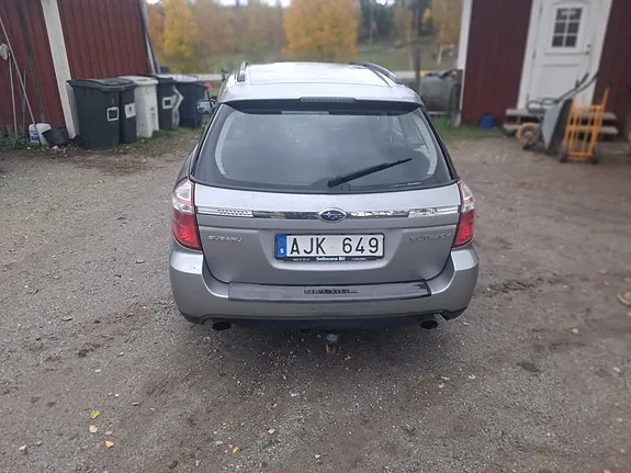 Subaru Outback 2008 photo 3