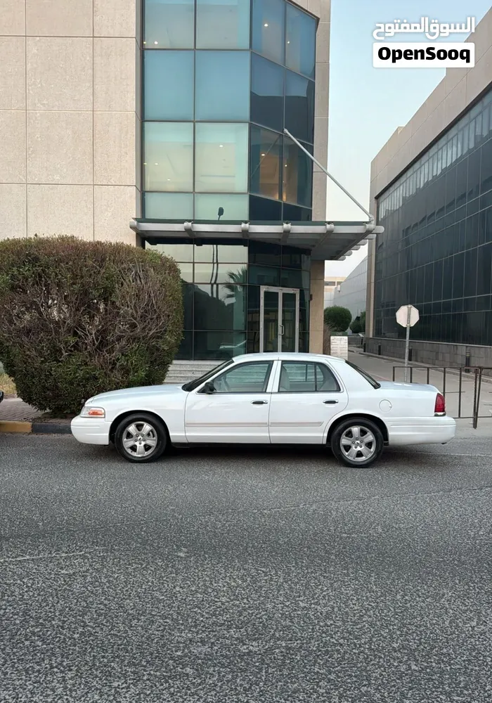 Ford Crown Victoria