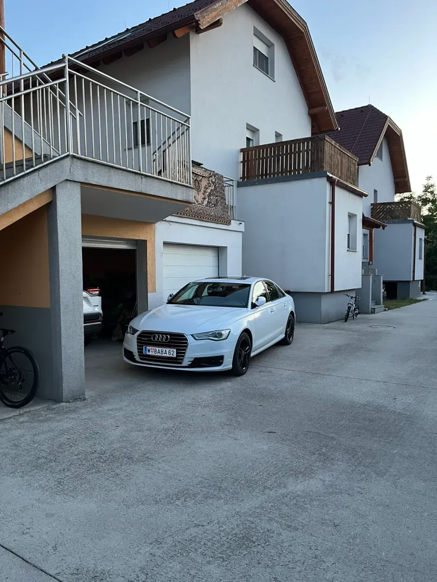 Audi A6 2013 photo 2