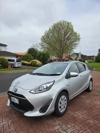 Toyota Aqua 2018 photo 3