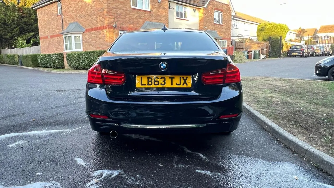 BMW 3 Series 2025 photo 4