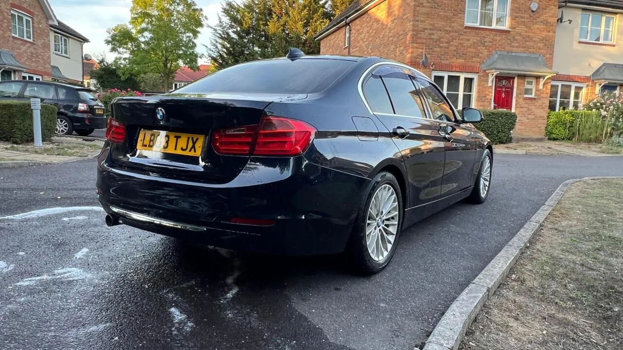 BMW 3 Series 2025 photo 5