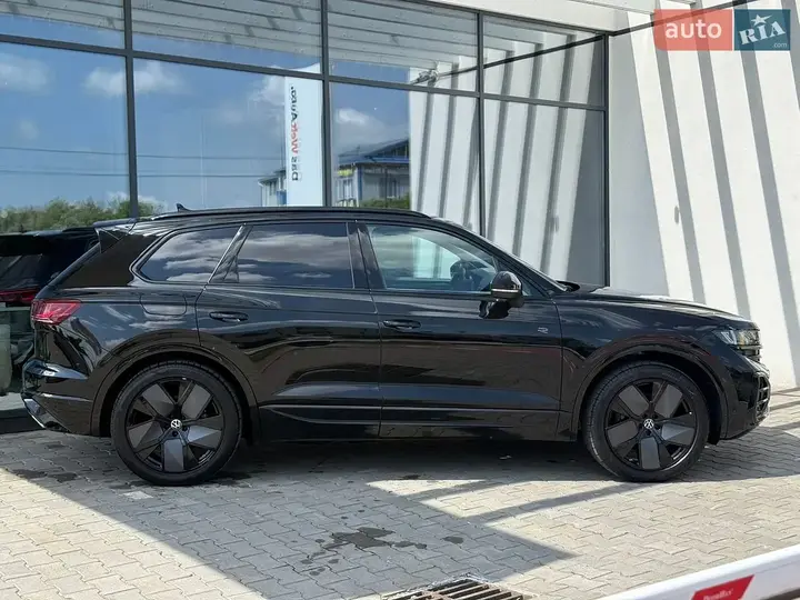 Volkswagen Touareg 2025 photo 5