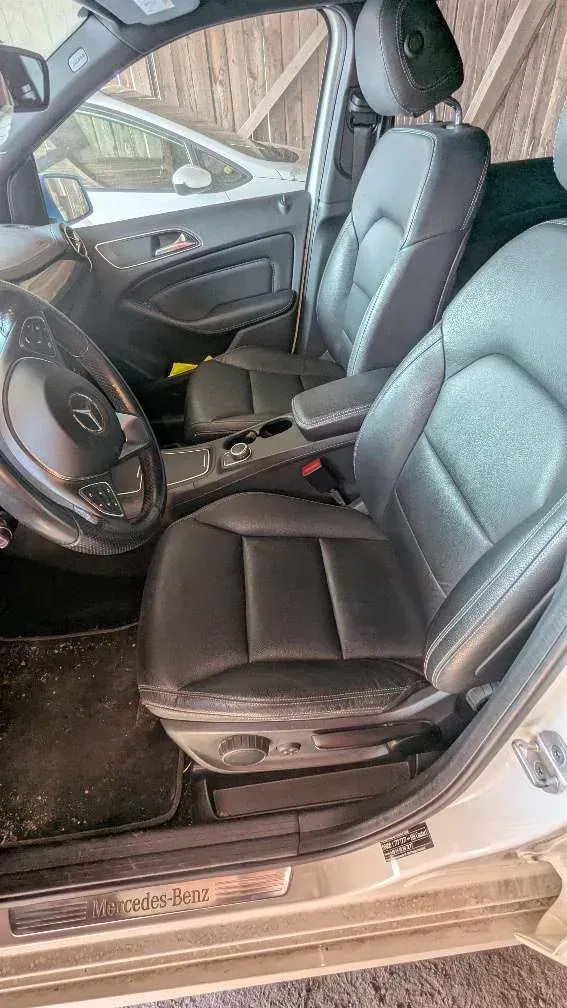 Mercedes-Benz B-Class 2015 photo 2