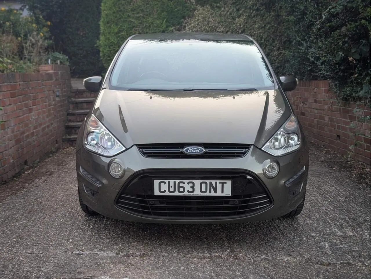Ford S-Max 2013 photo 2