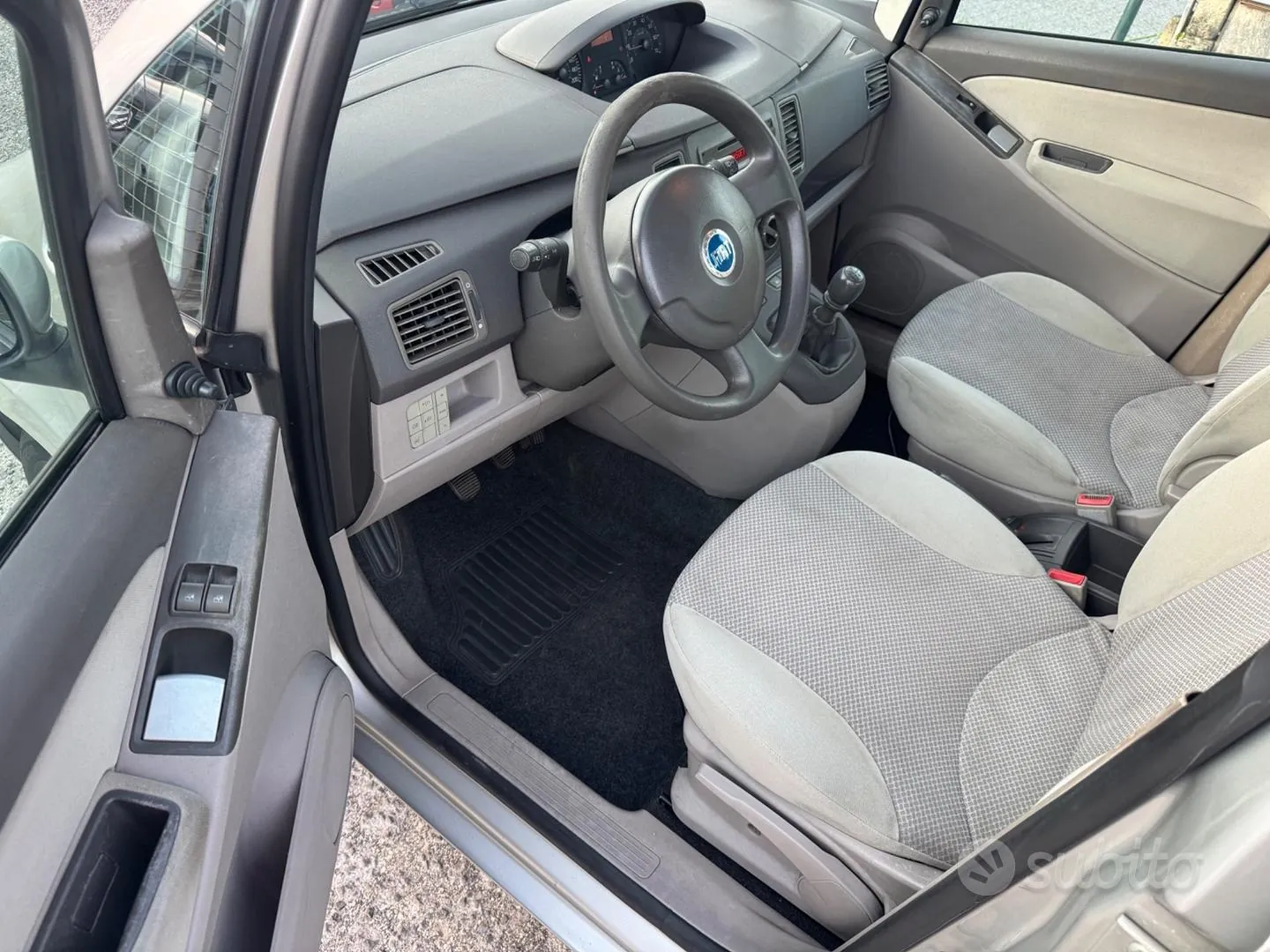 Fiat Idea 2005 photo 5