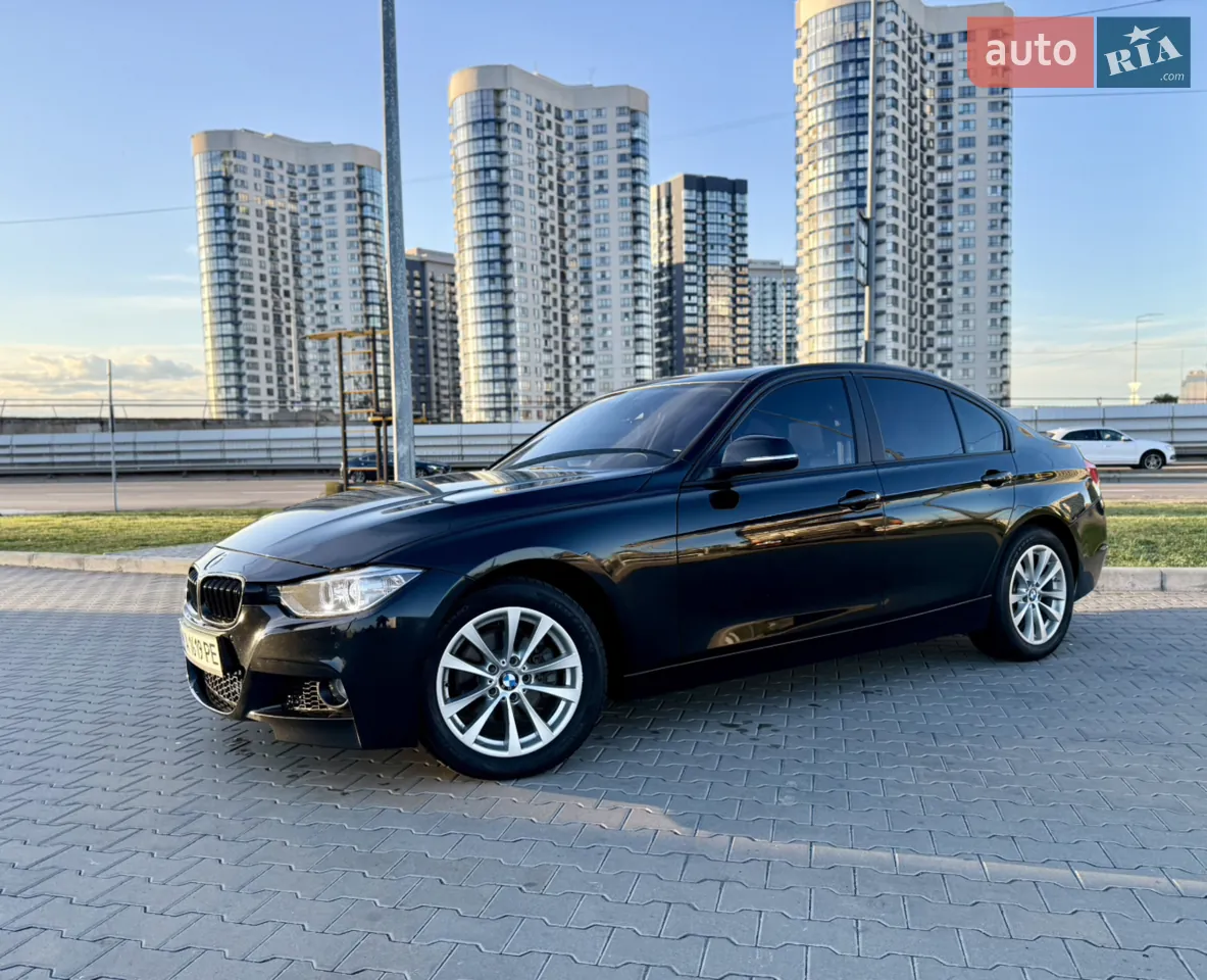 BMW 3 Series 2013 photo 3