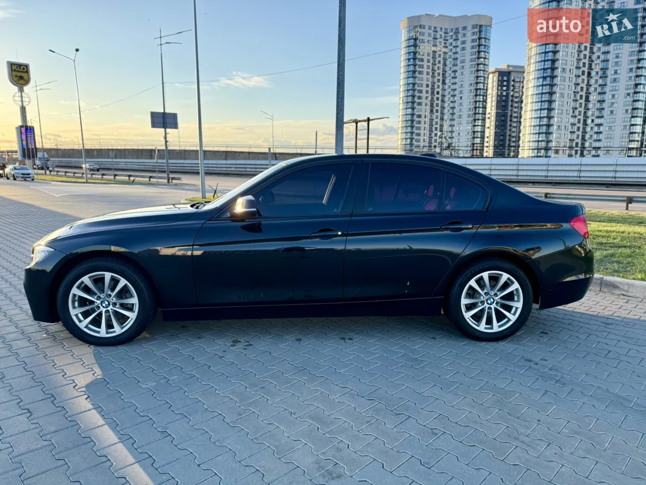 BMW 3 Series 2013 photo 5