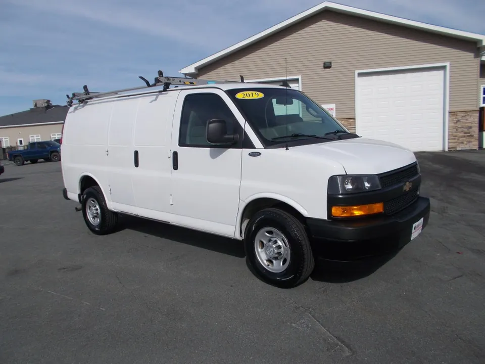 Chevrolet Express 2019 photo 2
