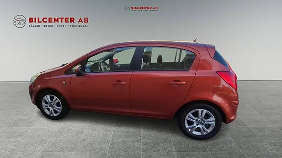 Opel Corsa 2013 photo 2