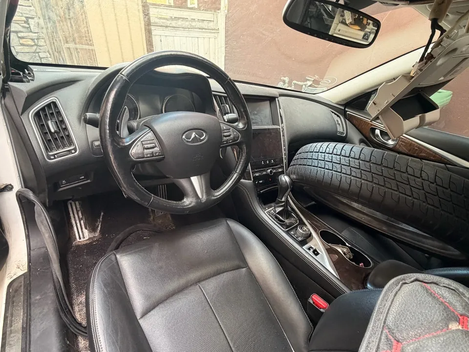 Infiniti Q50 2014 photo 3