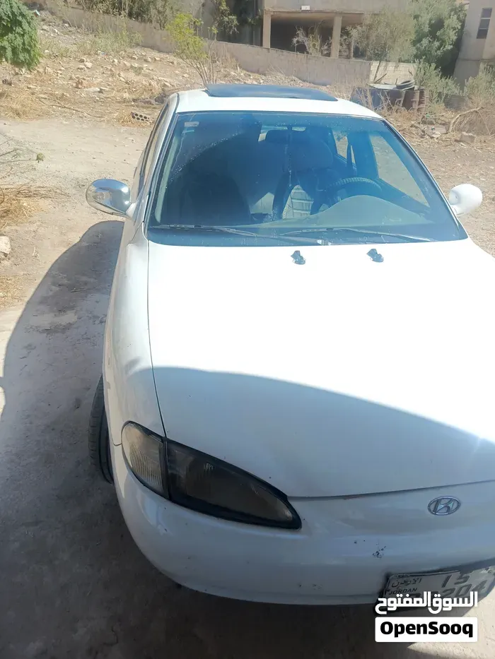 Hyundai Avante 1997 photo 2