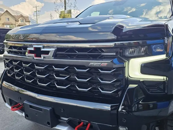 Chevrolet Silverado 1500 2025 photo 3