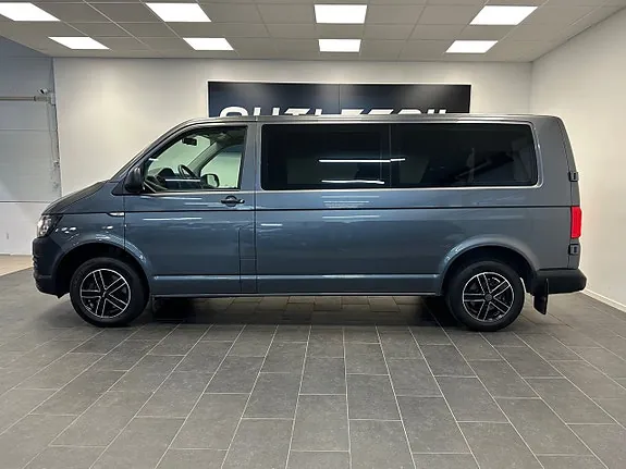 Volkswagen Caravelle 2016 photo 2